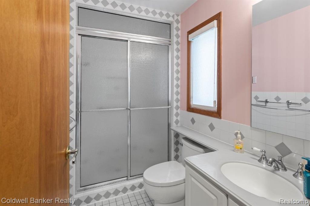 8027 EMERALD Lane W, Westland, MI — Photo 21