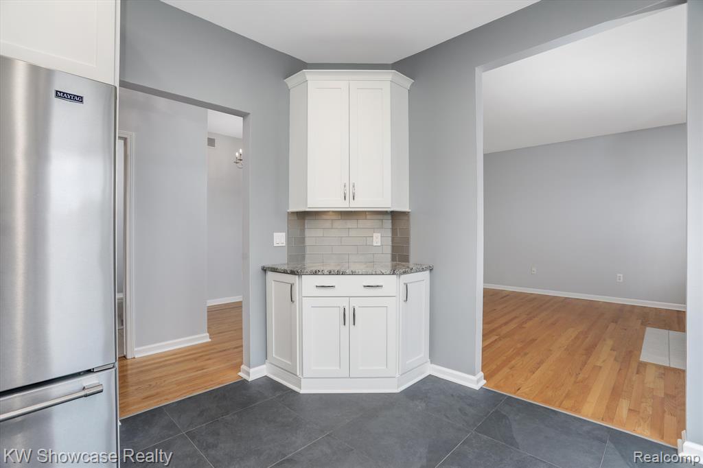 443 CONCORD Drive, Canton, MI 48188 — Photo 14