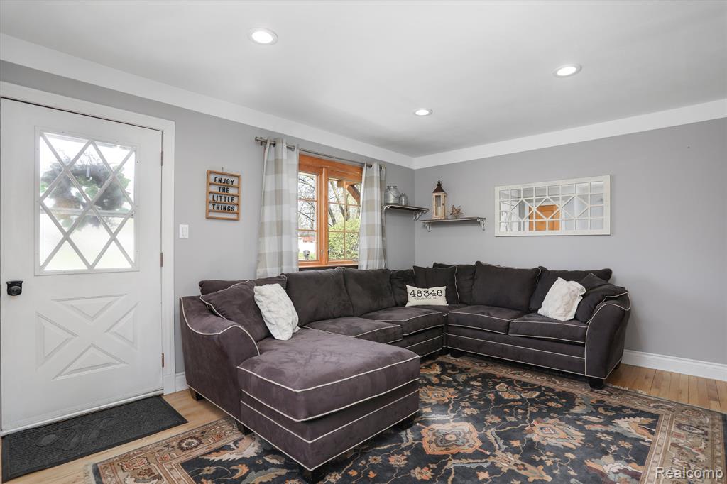 5434 DRAYTON Road, Clarkston, MI — Photo 10