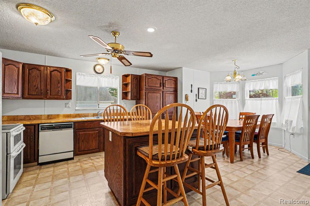 4157 Betty Lee Boulevard, Gladwin, MI 48624 — Photo 9