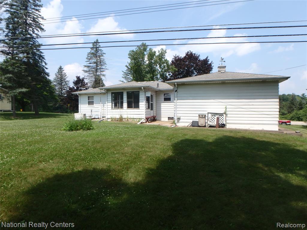 215 Grange Hall Road, Ortonville, MI 48462 — Photo 13