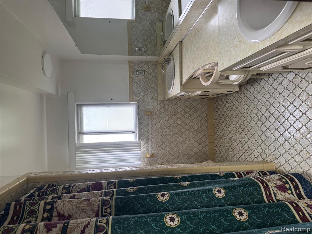 4110 Rose Mary Drive, Sterling Heights, MI 48310 — Photo 22