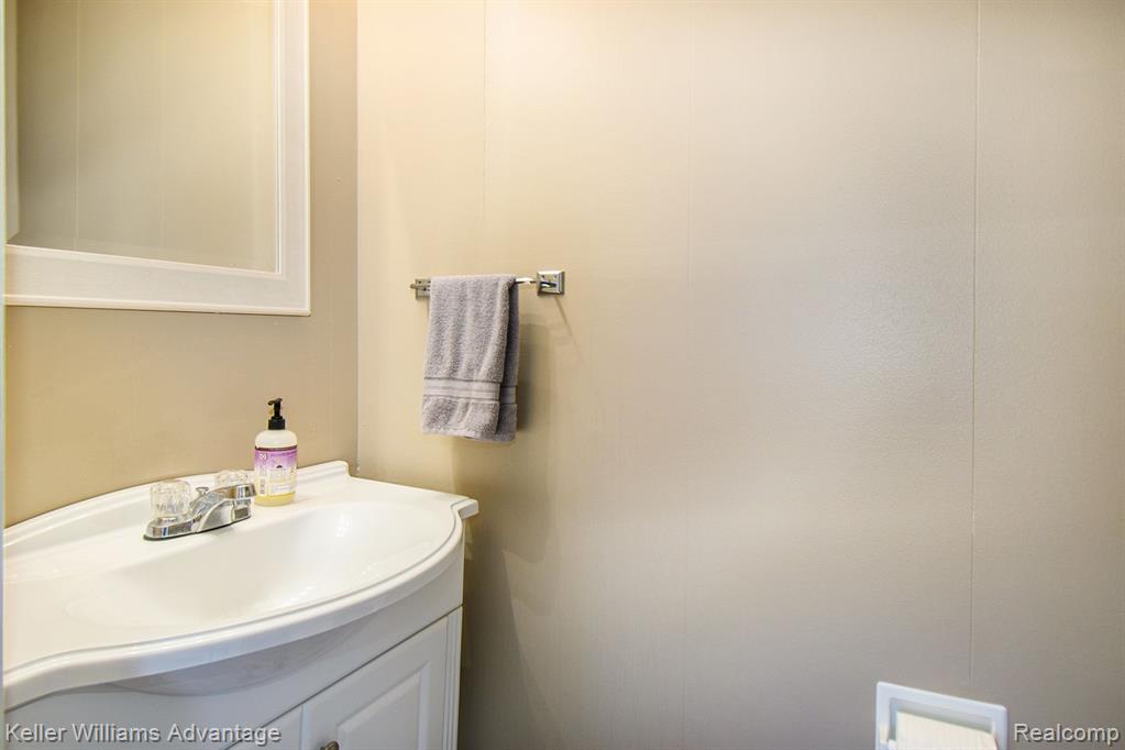 433 FULTON Street, Williamston, MI 48895 — Photo 7