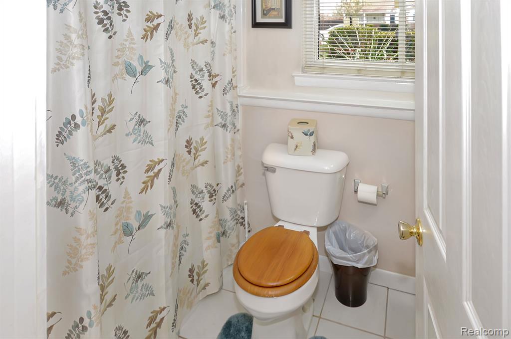 9037 N HUBBARD Street, Livonia, MI 48150 — Photo 26