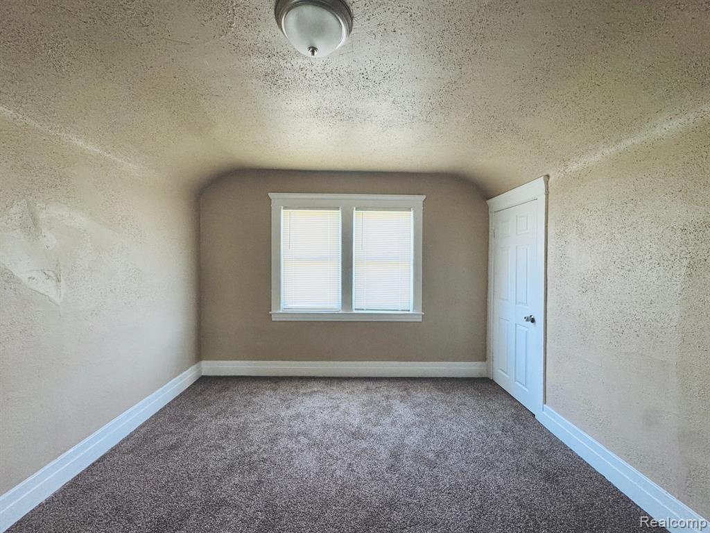 92 OAKHILL Street, Pontiac, MI 48342 — Photo 10
