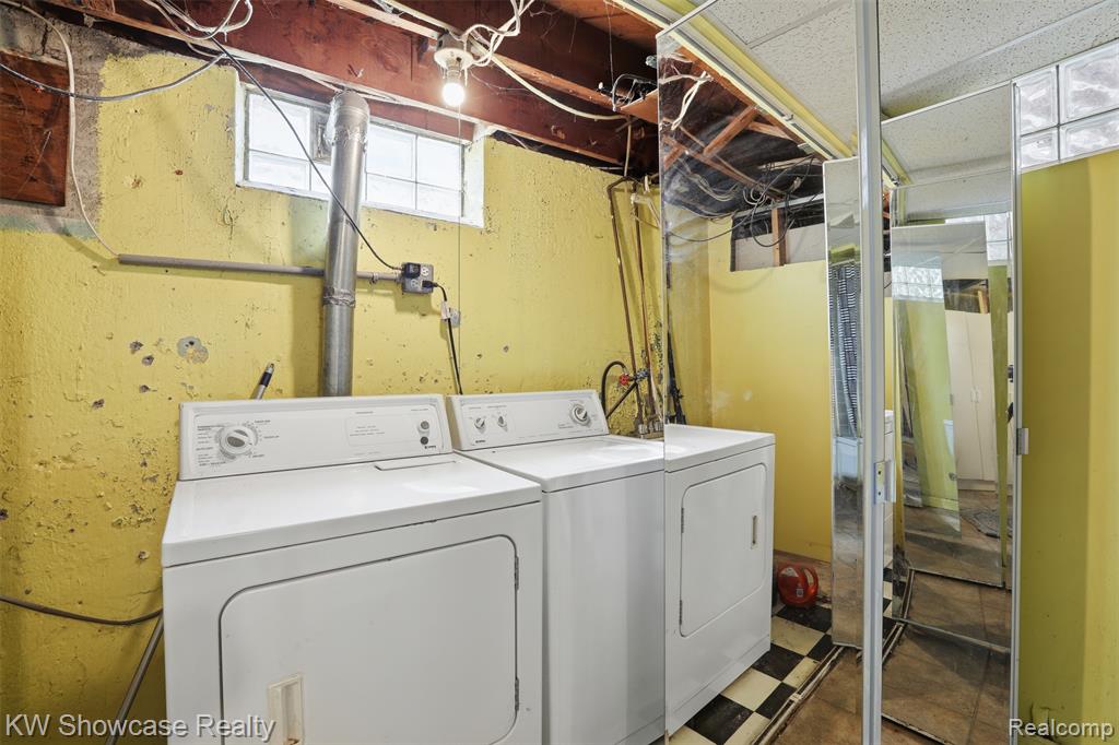 25715 Norfolk Street, Dearborn Heights, MI 48125 — Photo 24