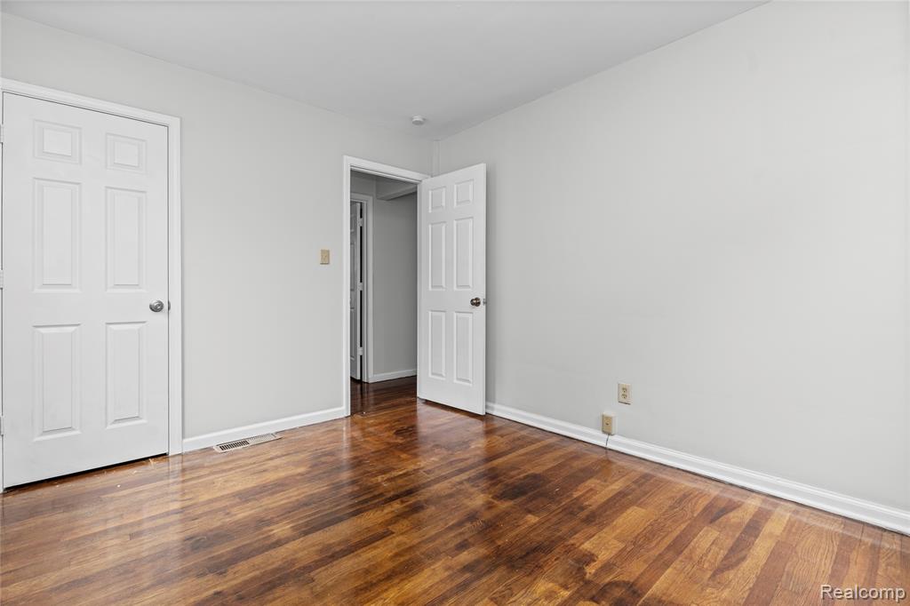 11817 Riad Street, Detroit, MI 48224 — Photo 25