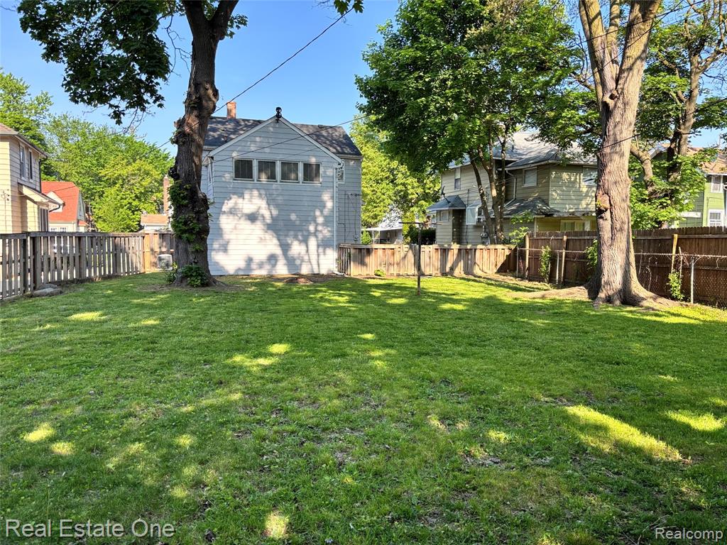 99 Chippewa Road, Pontiac, MI 48341 — Photo 28