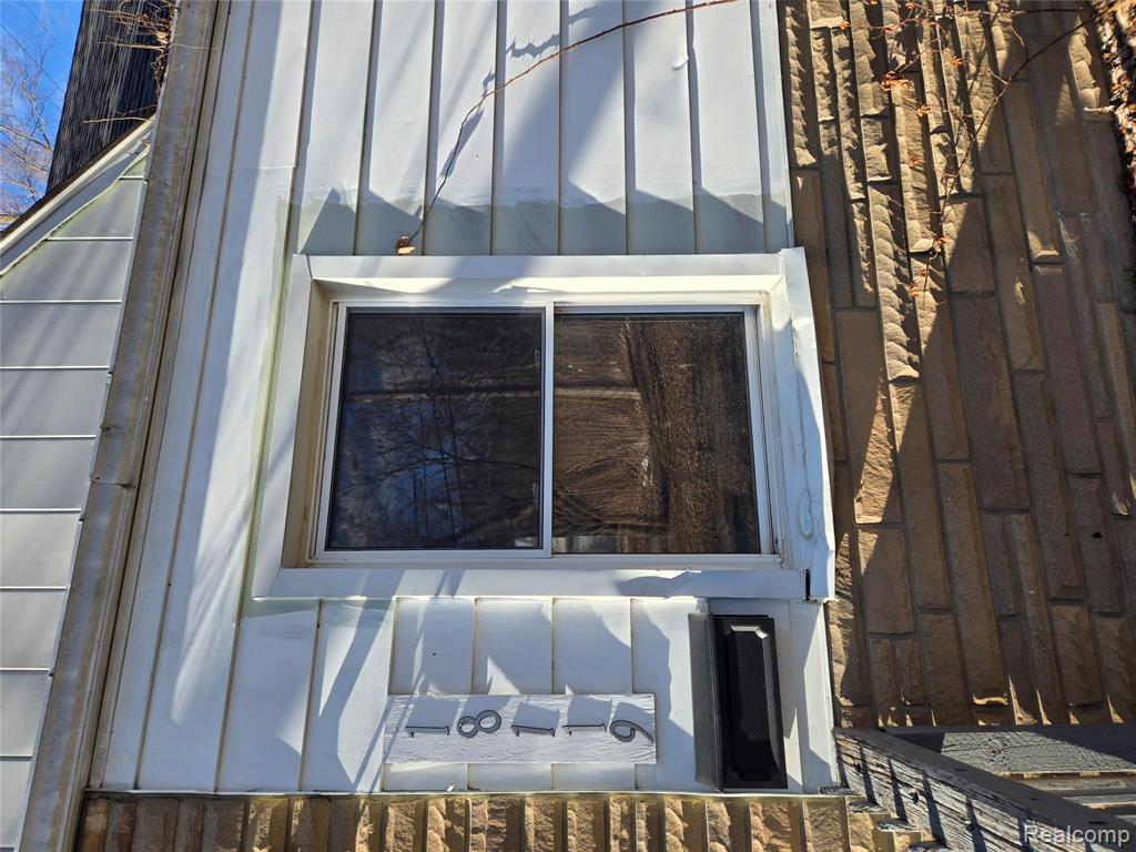 18119 Cornwall Street - Photo 4