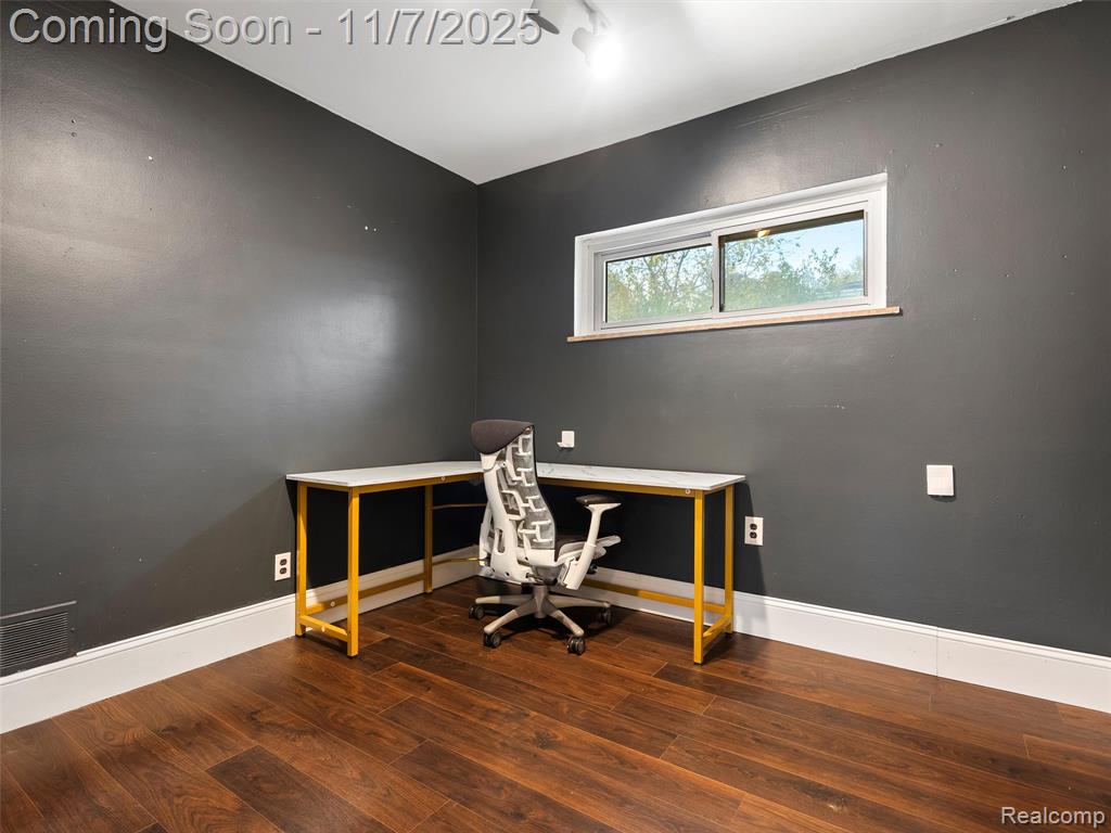 7231 Weingartz, Center Line, MI 48015 — Photo 17