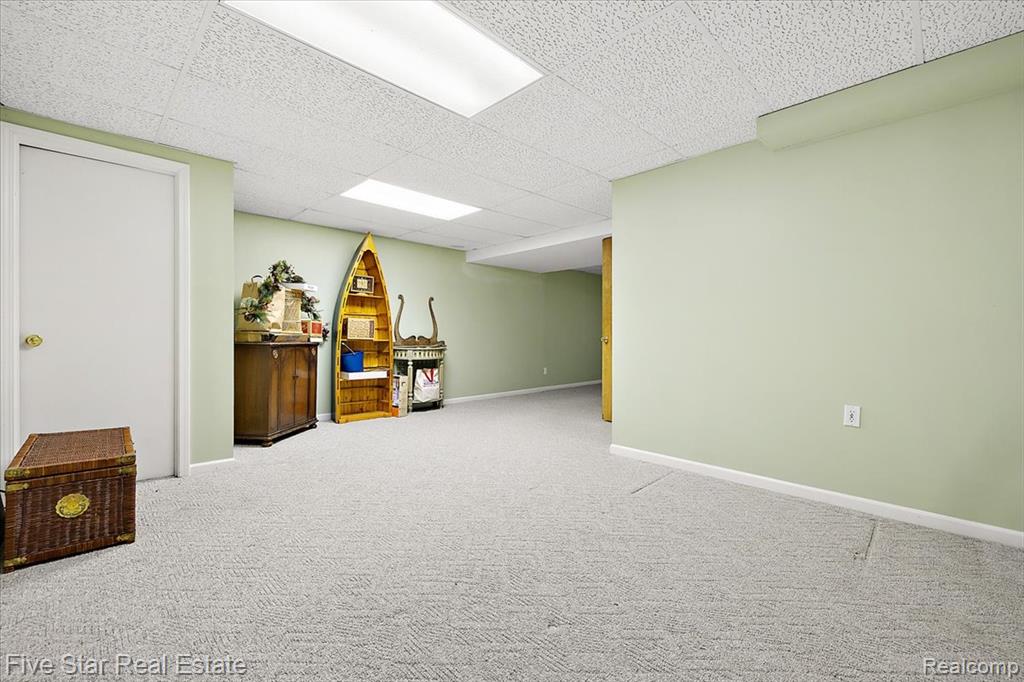 6586 Pontiac Lake Road, 1, Waterford, MI 48327 — Photo 36