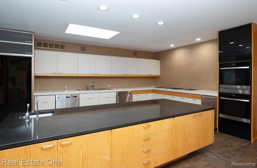 854 Northgate Road, Rochester, MI 48306 — Photo 8