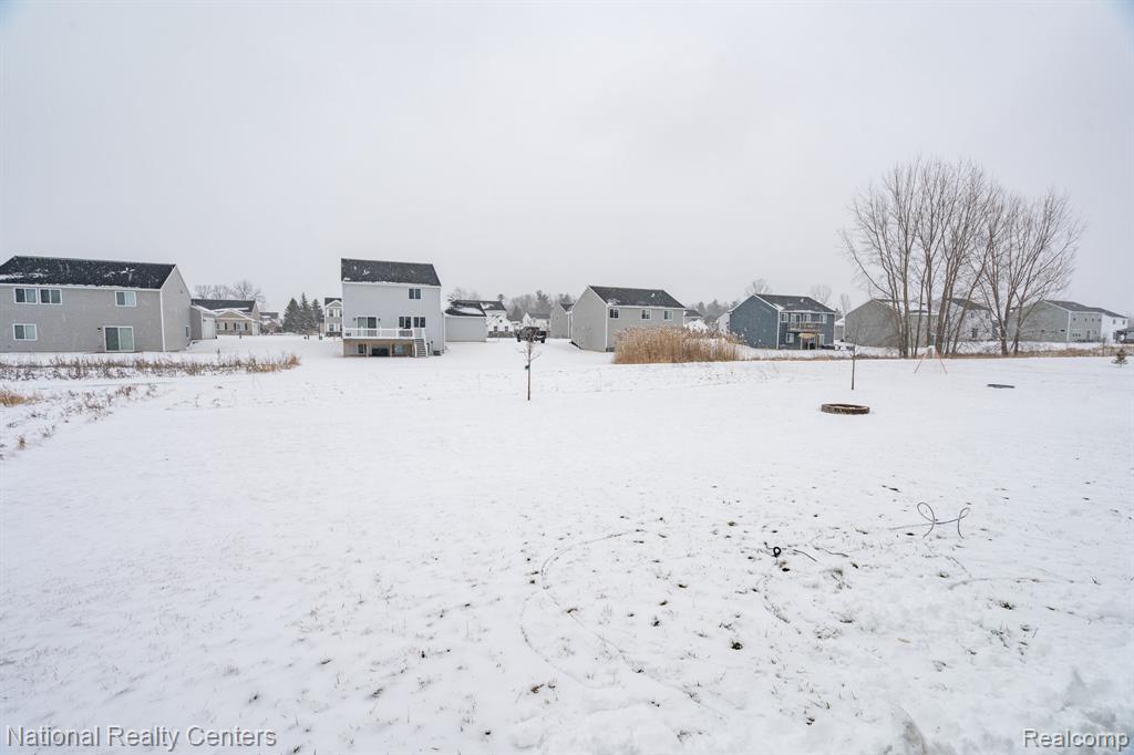 7025 Marigold Court, Grand Blanc, MI 48439 — Photo 29