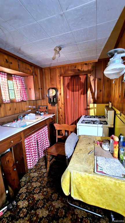 7528 OLD STUMP Road, Gaylord, MI 49735 — Photo 16