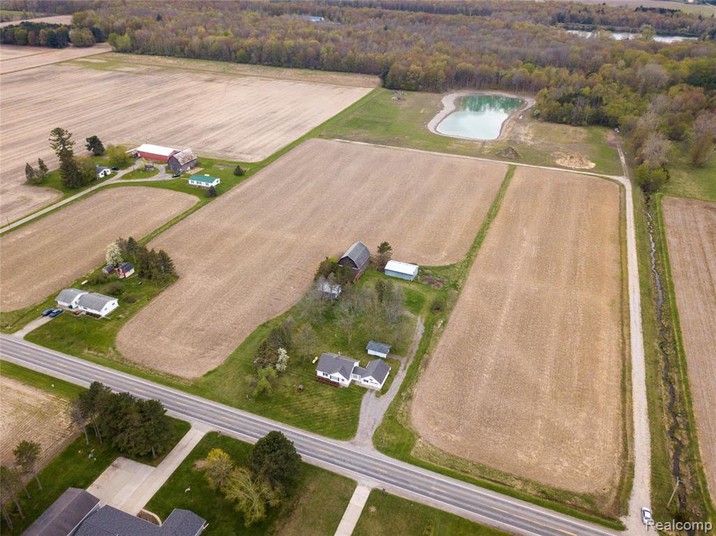 2250 S Hemlock Road, Hemlock, MI 48626