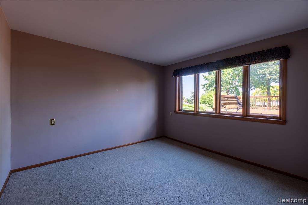62 Chateaux Du Lac Drive, 14, Fenton, MI 48430 — Photo 27