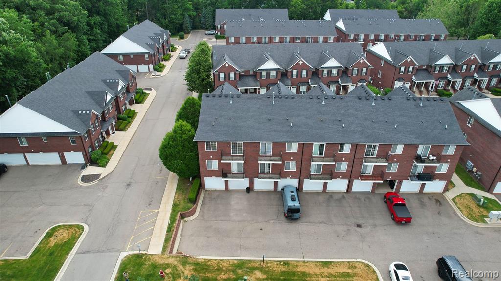 53274 Providence Drive W, Utica, MI 48316 — Photo 17