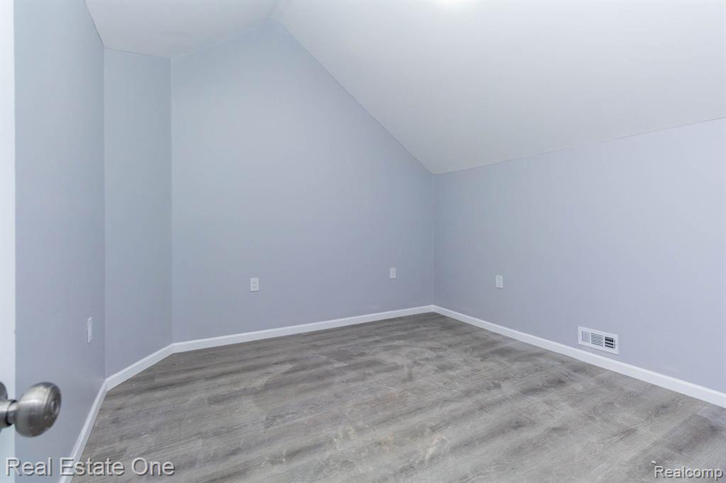 8704 Smart Street, Detroit, MI 48210 — Photo 19