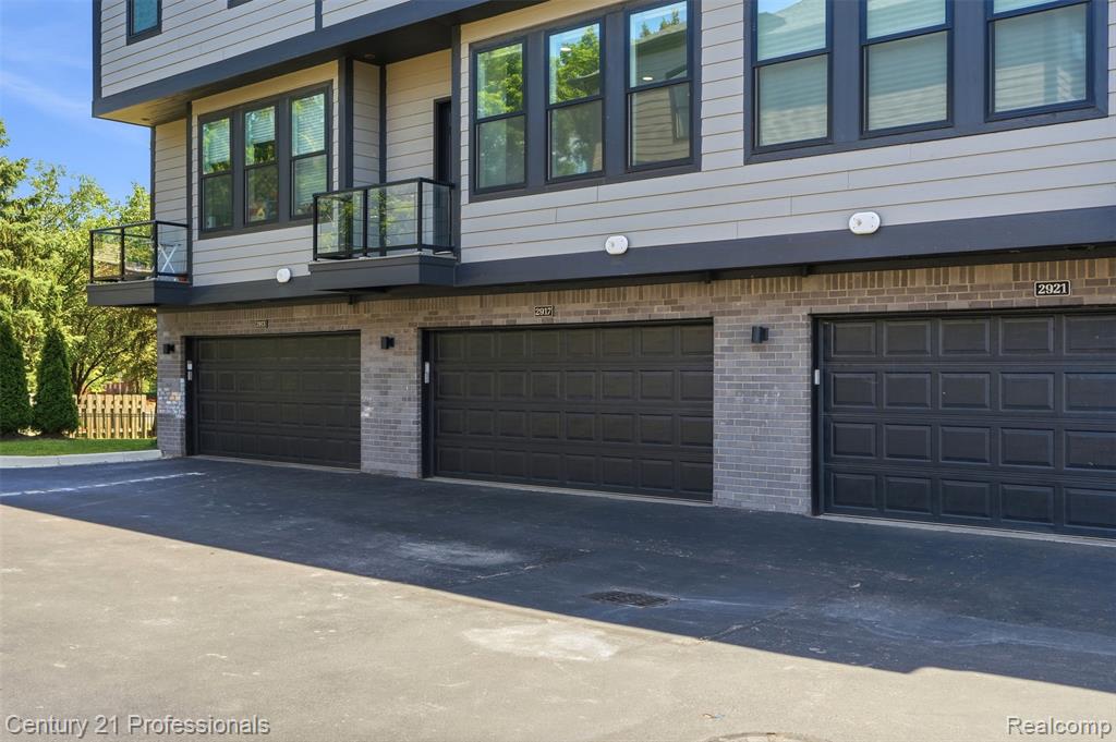 2917 Summers Place, Troy, MI 48084 — Photo 33