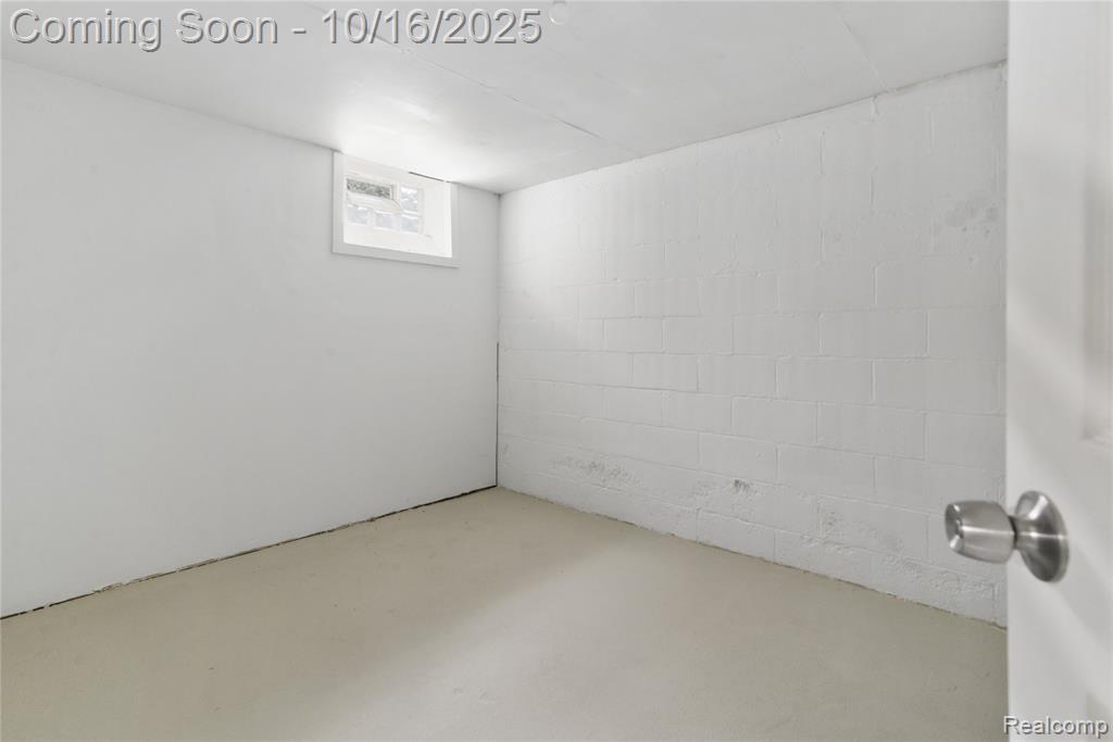 8348 Terry Street, Detroit, MI 48228 — Photo 20