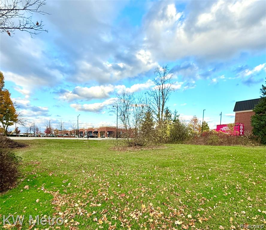 Lot 12,13 Novi Rd, Novi, MI — Photo 6