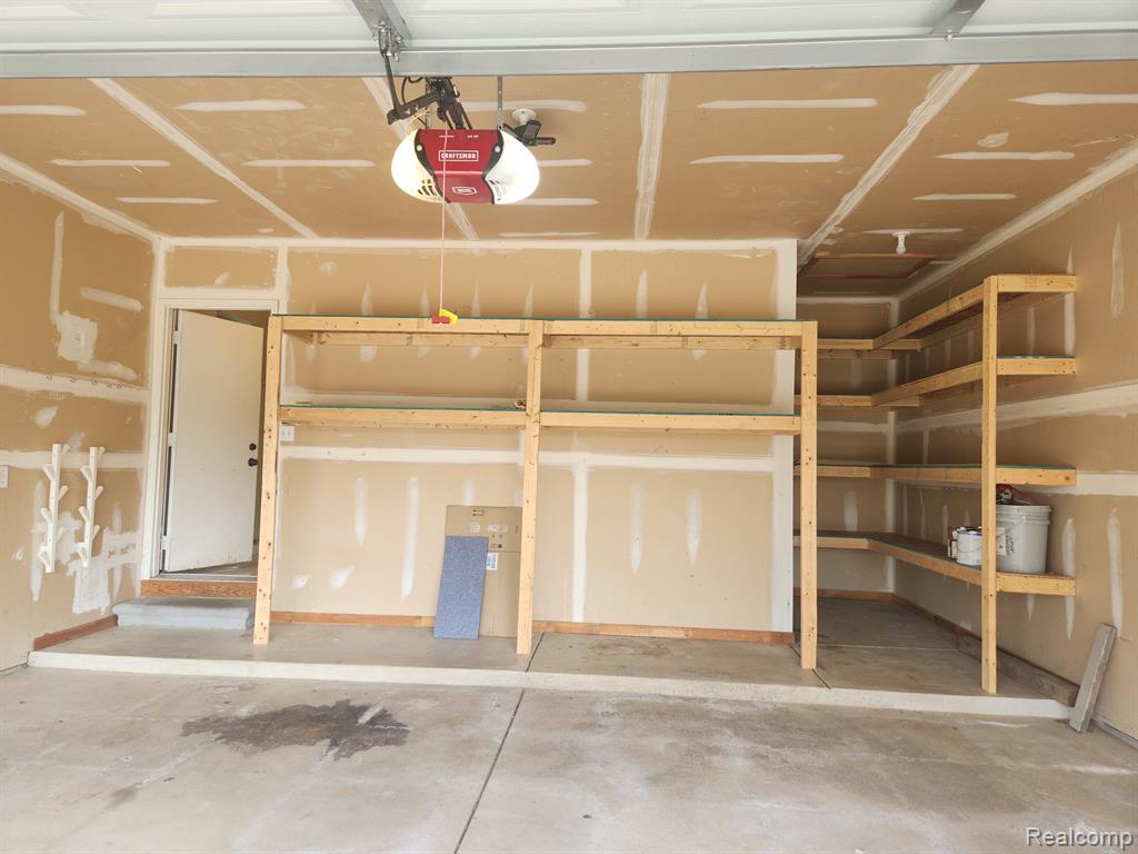 4051 SARAH ANN Drive, Canton, MI 48188 — Photo 14