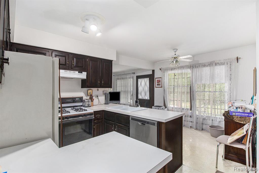 6525 Little Turkey Run, Shelby Twp, MI 48317 — Photo 5
