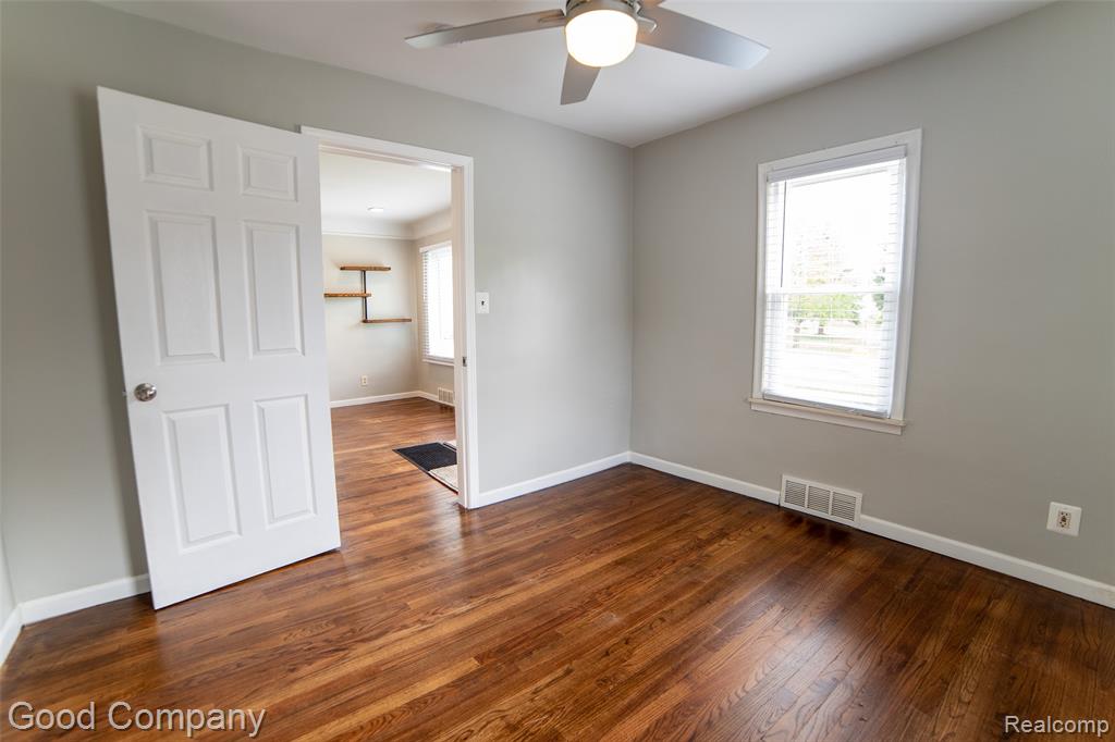 3991 Stolzenfeld Avenue, Warren, MI 48091 — Photo 8