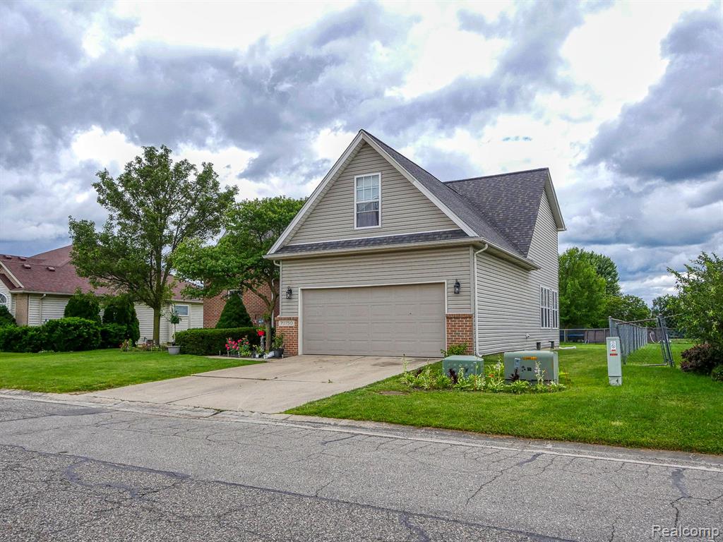 70750 NATURES Way, Richmond, MI 48062 — Photo 8