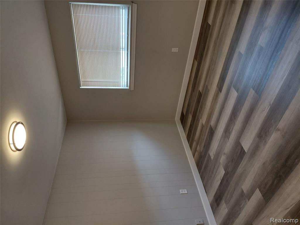 513 S Hawthorne Street, Westland, MI 48186 — Photo 18