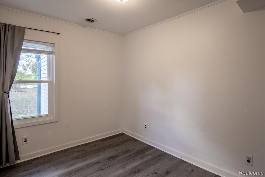 8370 Arlis Street, Commerce Twp, MI 48382 — Photo 23