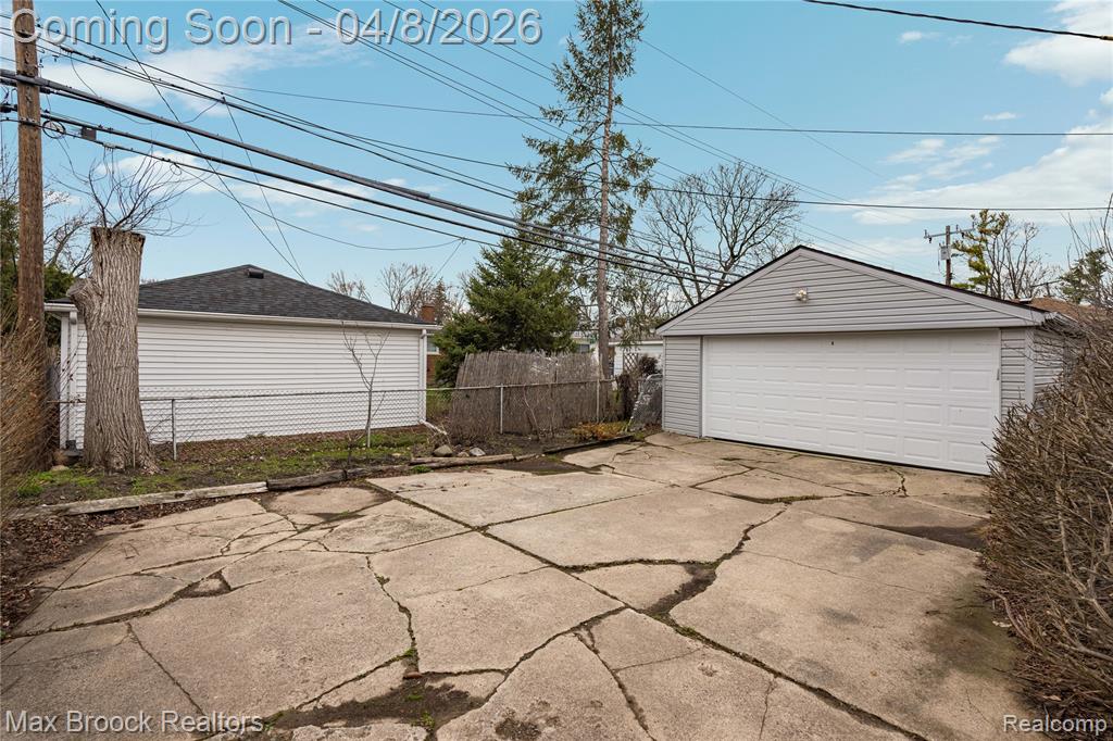 17000 W 13 Mile Road, Beverly Hills, MI 48025 — Photo 43