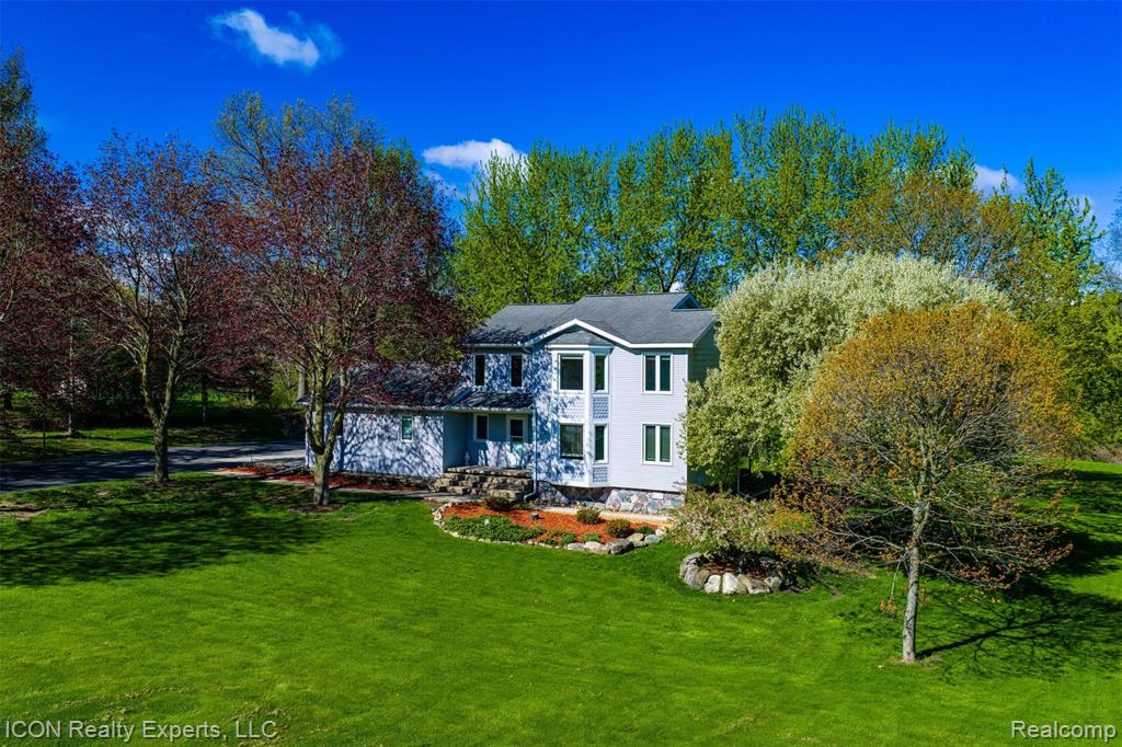 6541 Springfield Lane, Clarkston, MI — Photo 32