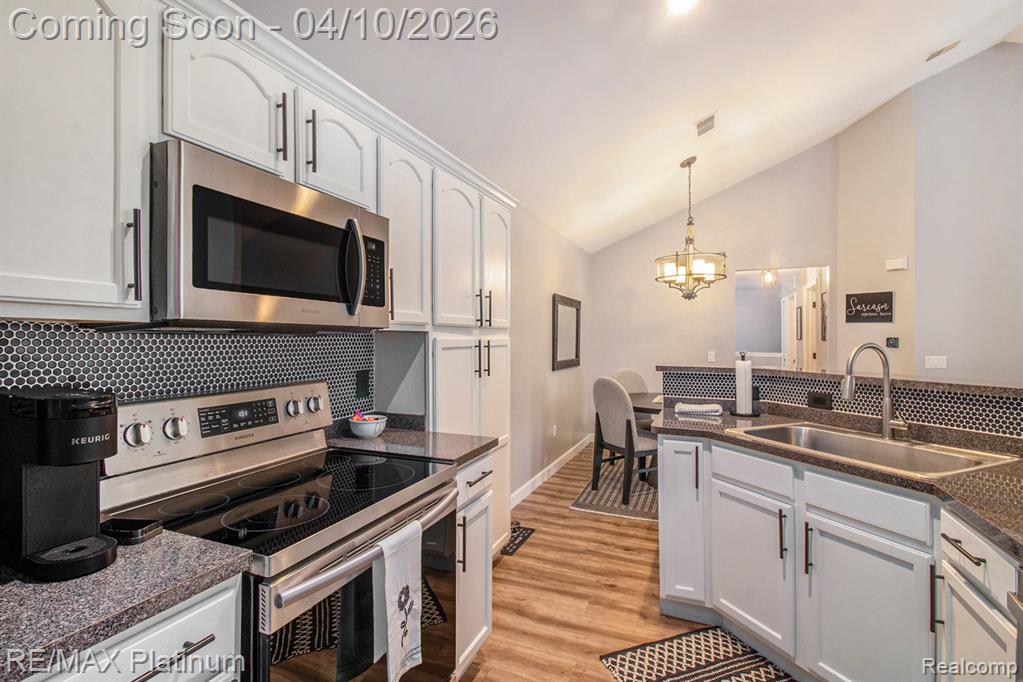 648 Olde English Circle, Howell, MI 48855 — Photo 5