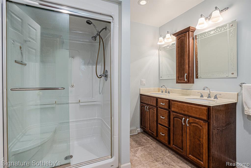 1511 Laurel Lane, Farwell, MI 48622 — Photo 16