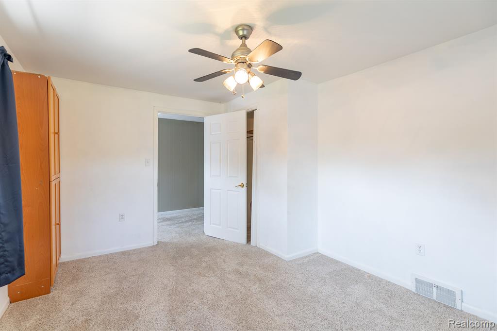 7950 ISLAND Boulevard, Grosse Ile, MI 48138 — Photo 38