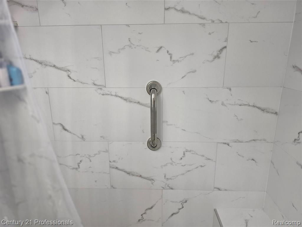 40318 Newport Drive, Plymouth, MI 48170 — Photo 27