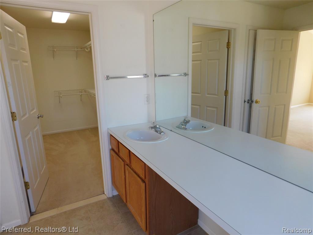 47243 FAIRLAWN, Canton, MI 48188 — Photo 11