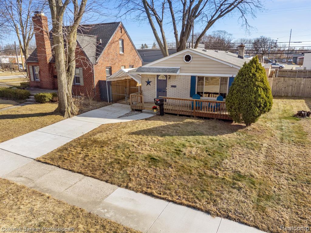 921 MACE Avenue, Madison Heights, MI 48071 — Photo 34