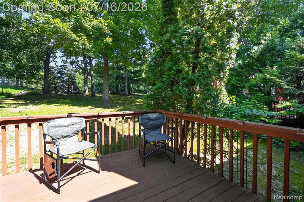 808 Maplewood Court, Brighton, MI 48116 — Photo 45