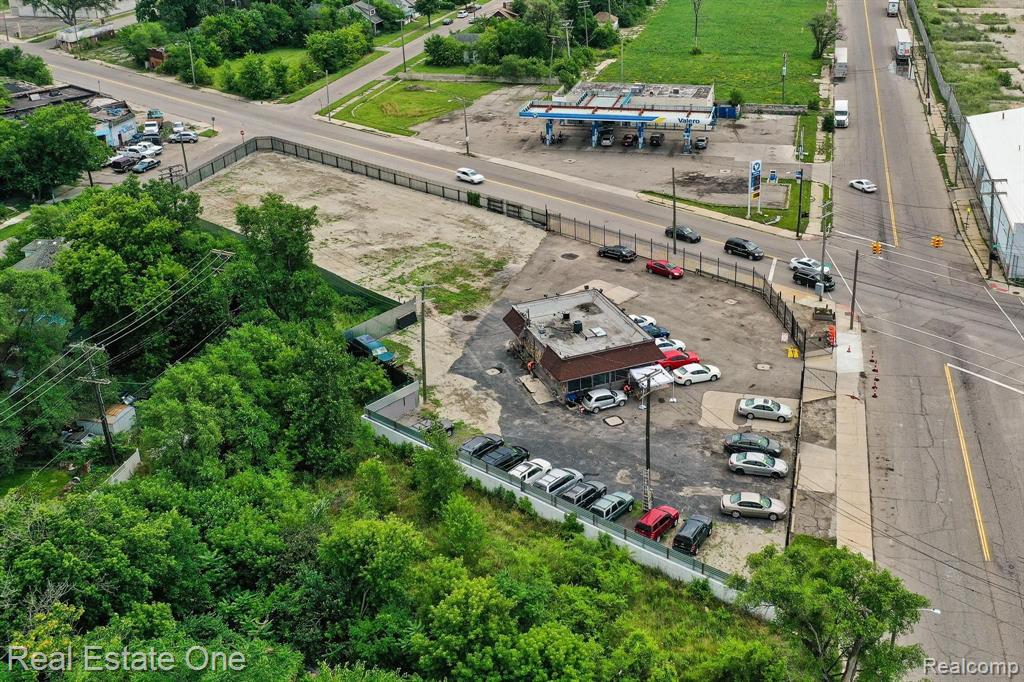5858 Tireman - Photo 2