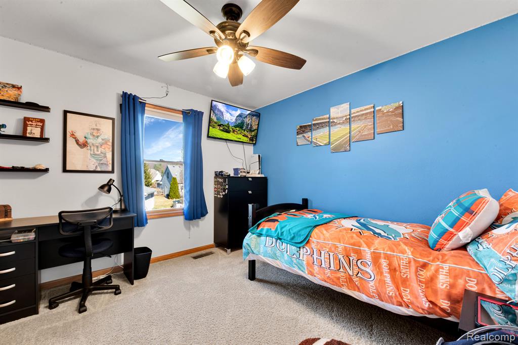 566 Webber Drive, Temperance, MI 48182 — Photo 12