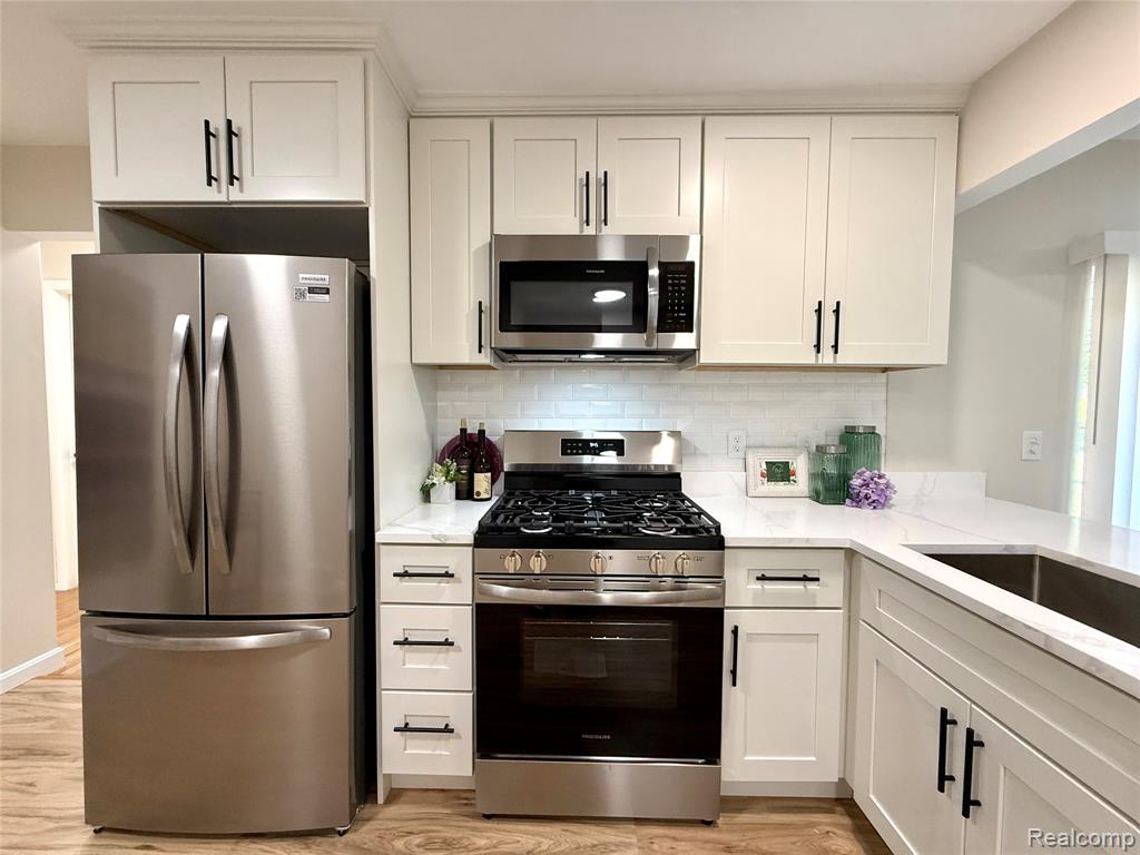39909 Lynn Street, Canton, MI 48187 — Photo 10