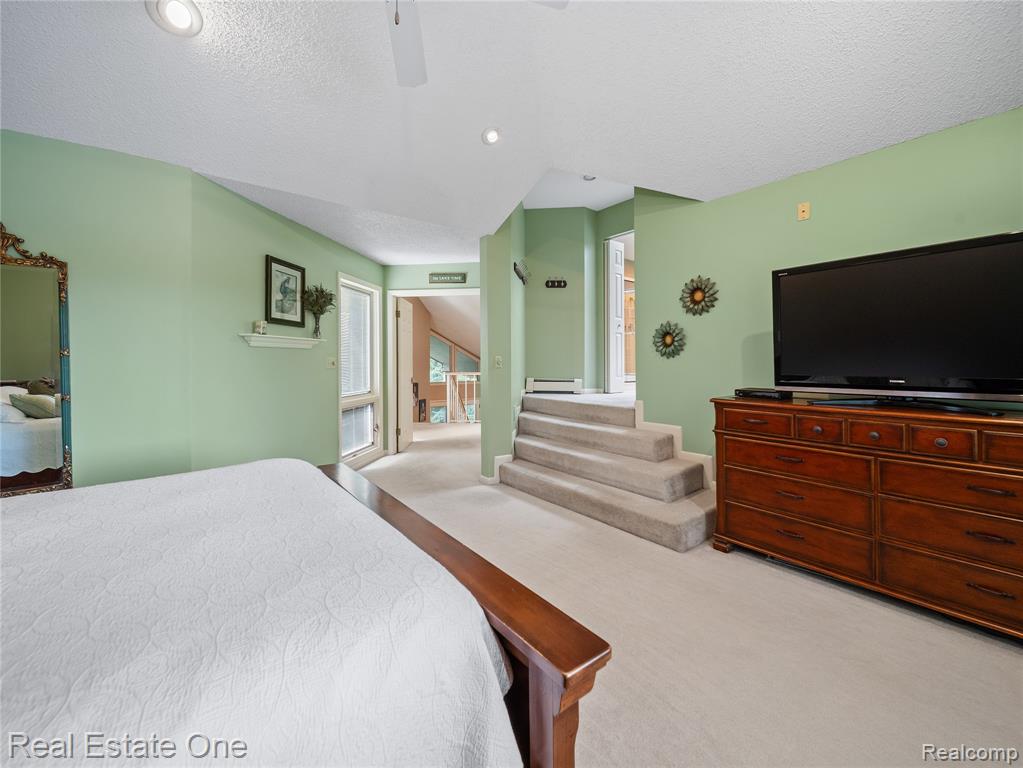 9929 Curie Lane, Pinckney, MI 48169 — Photo 24