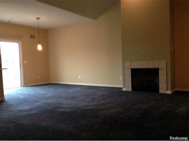 14210 Addington Drive, Commerce Twp, MI 48390 — Photo 4