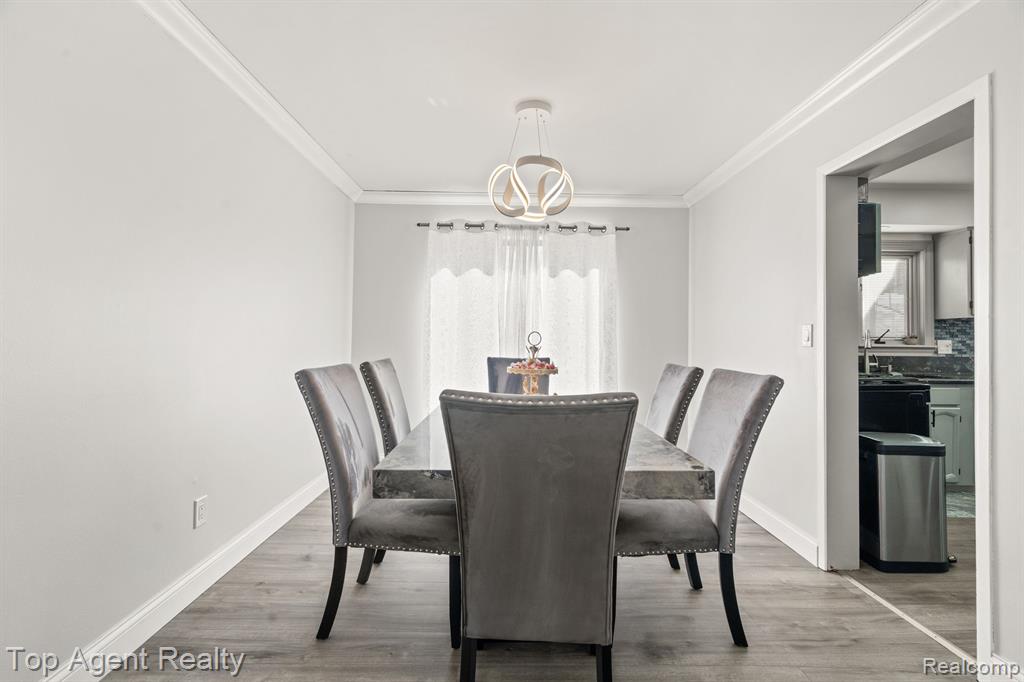 4238 GLOUCESTER Drive, Sterling Heights, MI 48310 — Photo 16