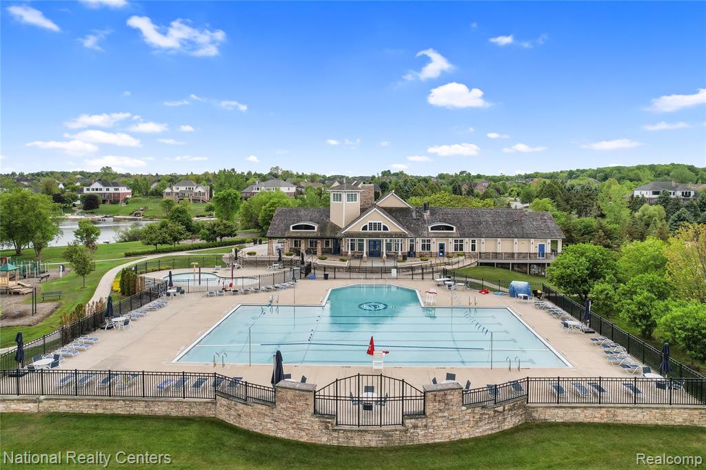 49235 BRAEBURN Lane, Novi, MI — Photo 61
