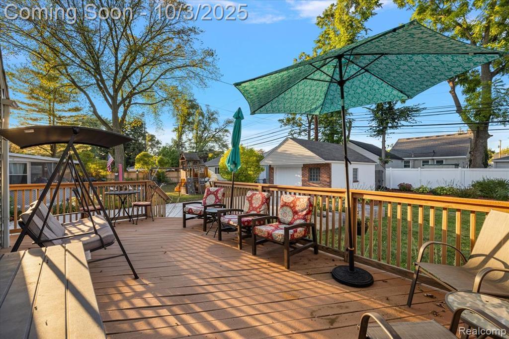 13154 Kingston Avenue, Huntington Woods, MI — Photo 45