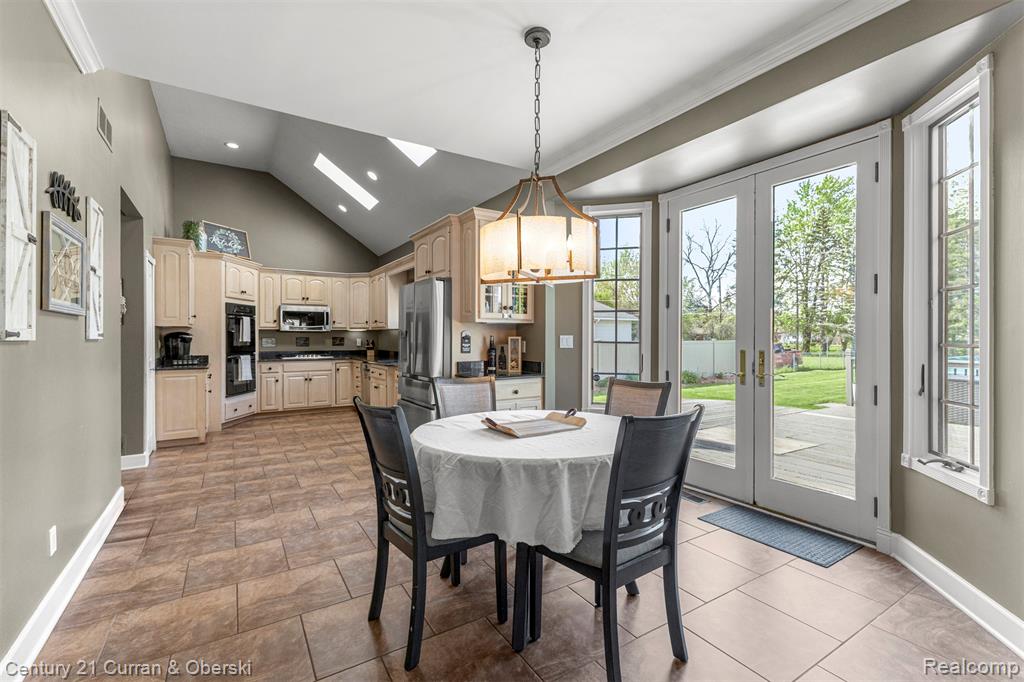 19000 Superior Street, Southgate, MI 48195 — Photo 9
