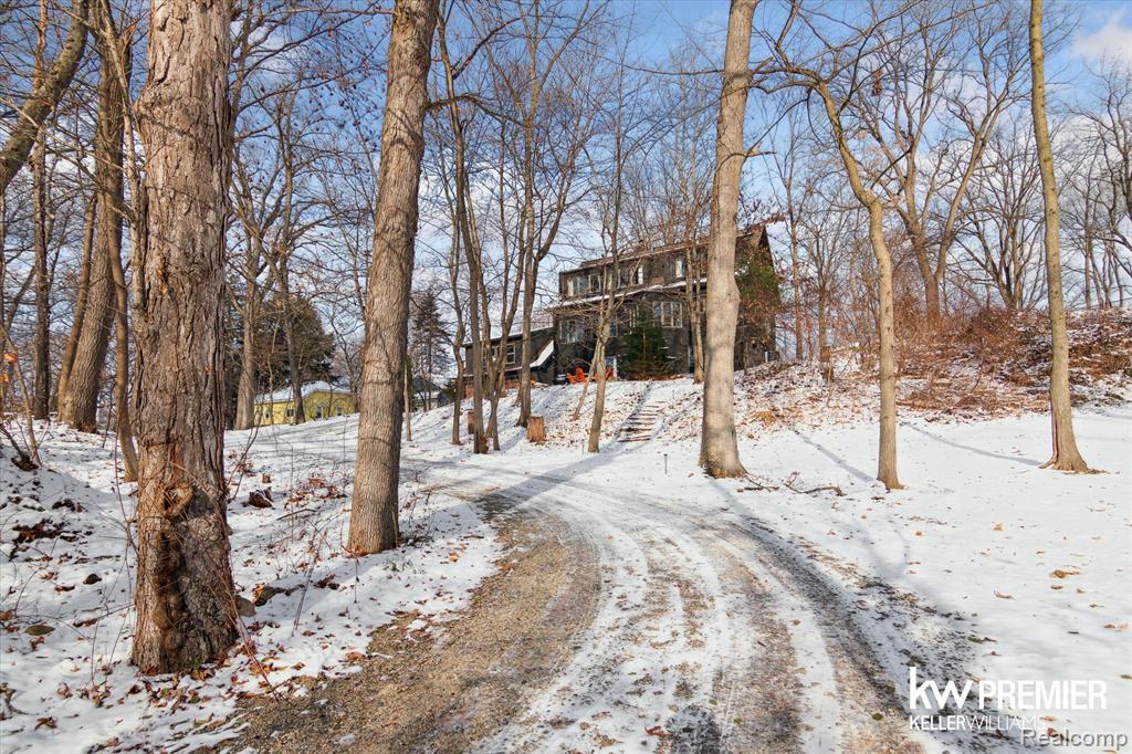 897 Annie Lang Drive, Milford, MI 48381 — Photo 48